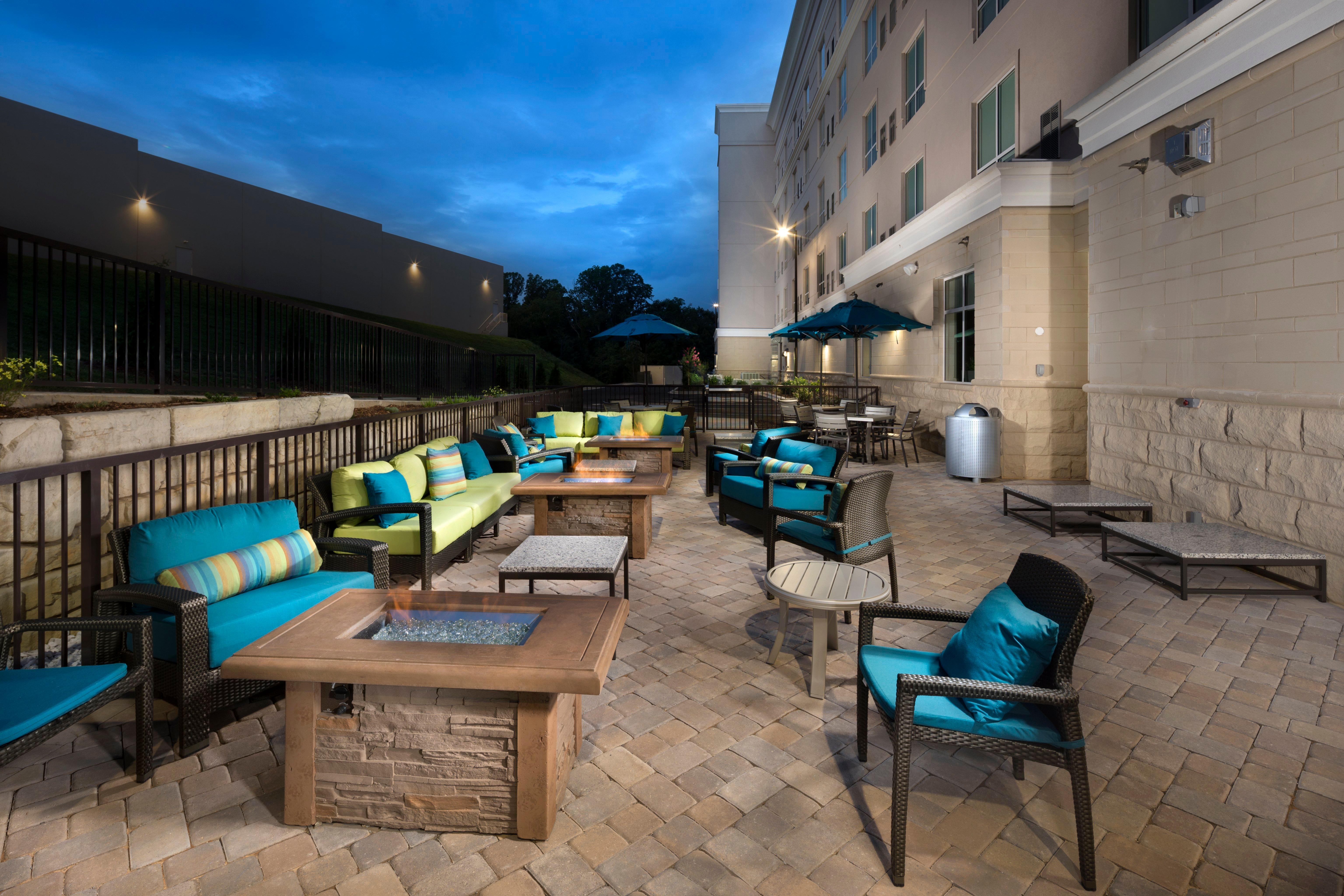 Holiday Inn & Suites Arden - Asheville Airport By Ihg Exterior photo